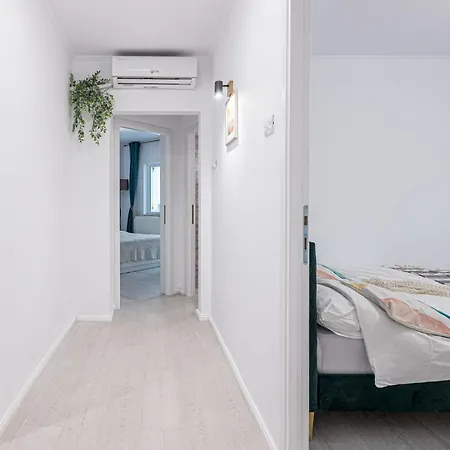 Dianthus Zona Casa De Cultura - 15 Min Walk To Neversea Apartment